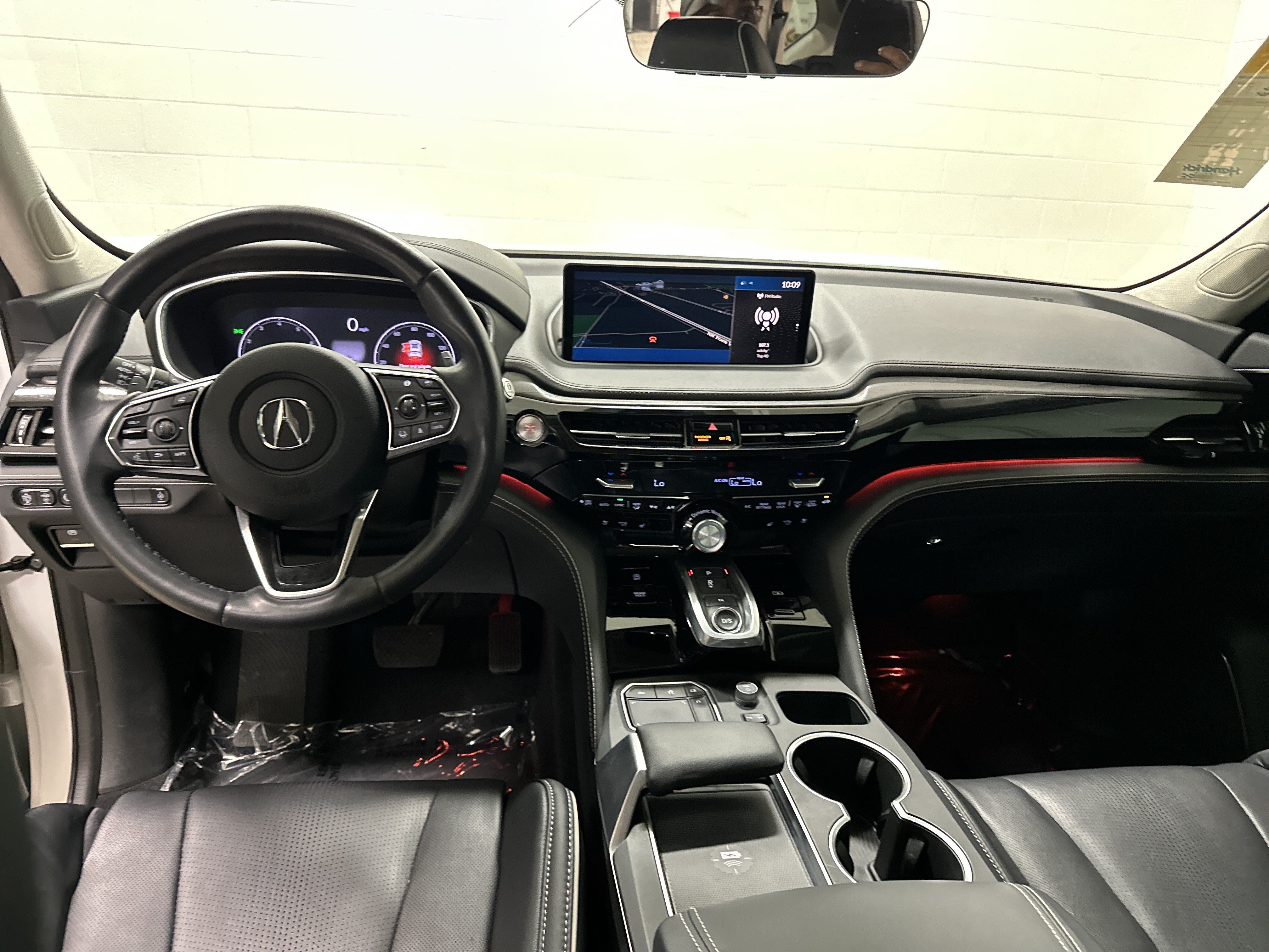 Used 2023 Acura MDX SH-AWD w/ Advance Package image 29