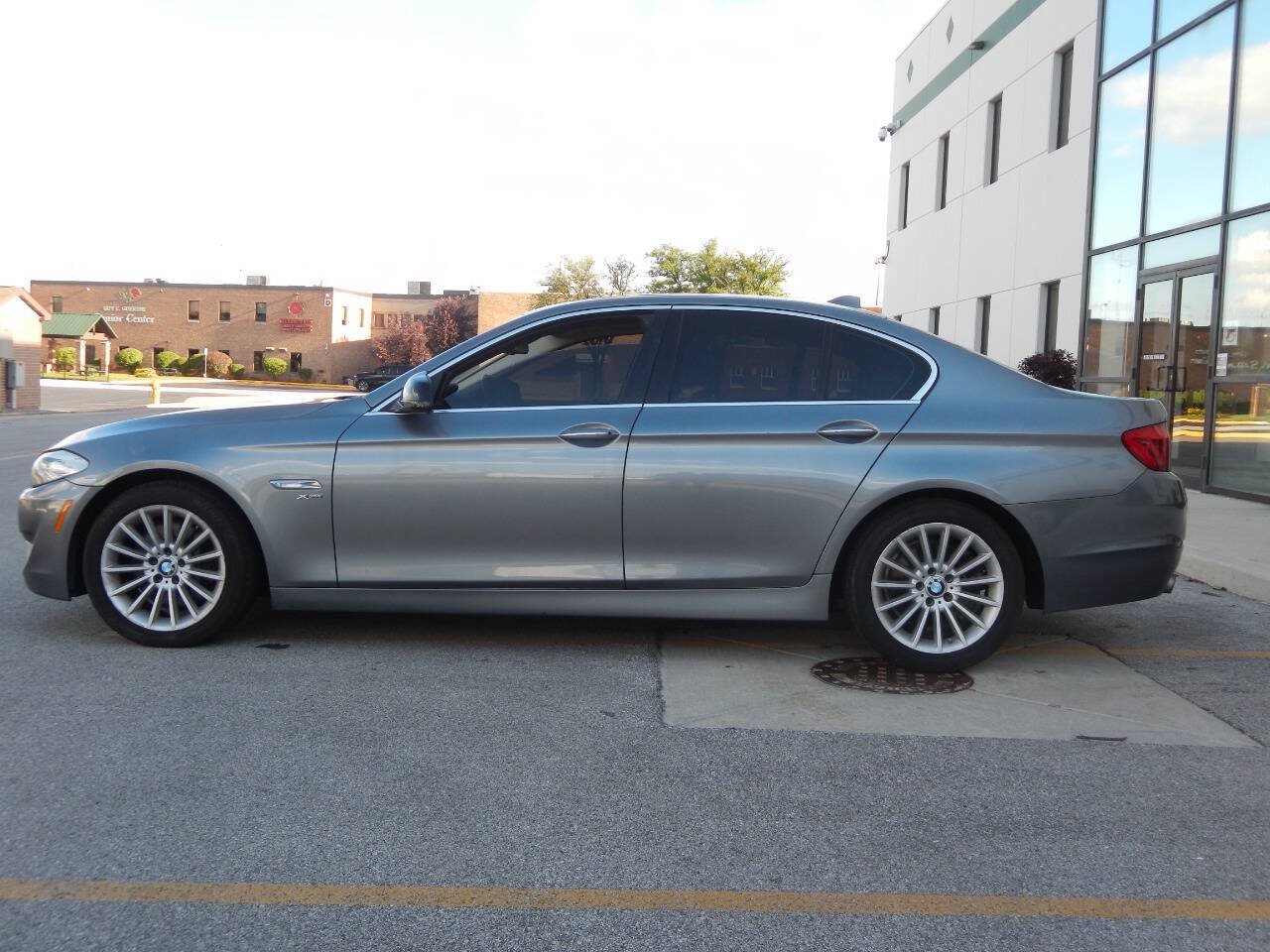 Used 2011 BMW 535i xDrive Sedan AWD/4WD image 11