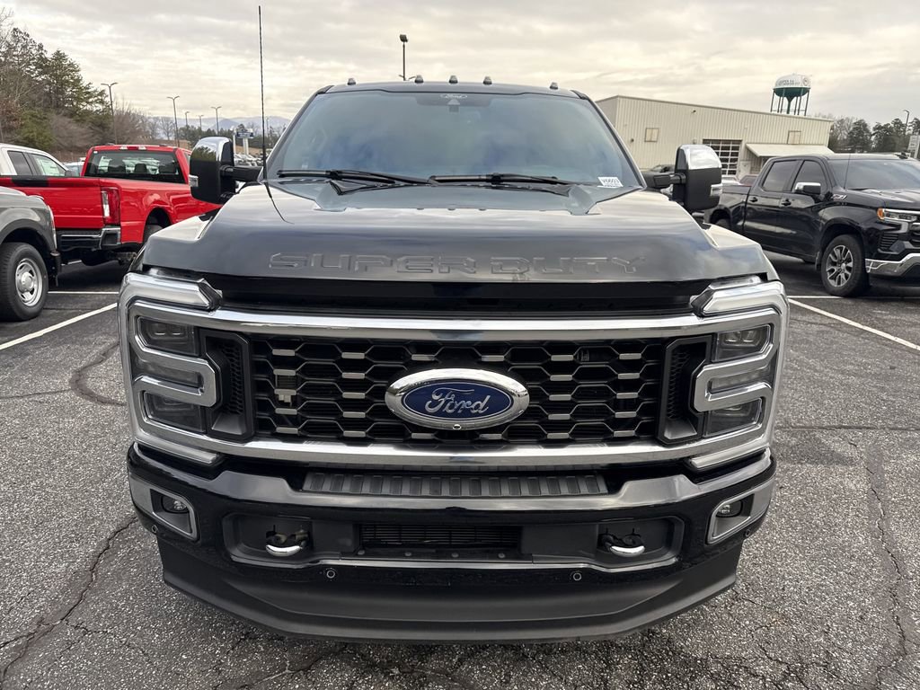 Used 2024 Ford F350 Platinum image 2
