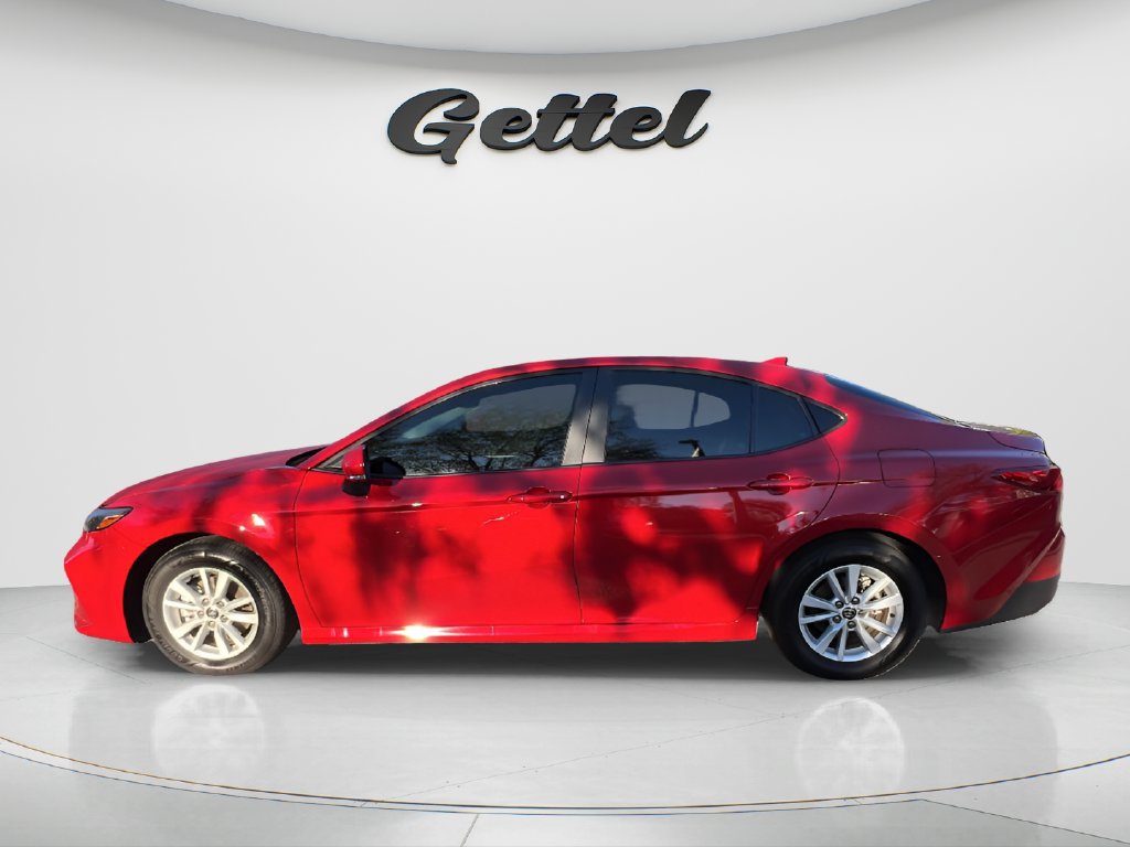 Used 2026 Toyota Camry LE FWD image 8