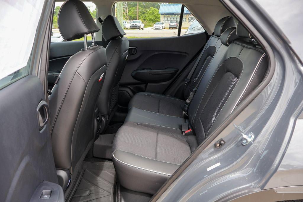 New 2026 Hyundai Venue SEL FWD image 9