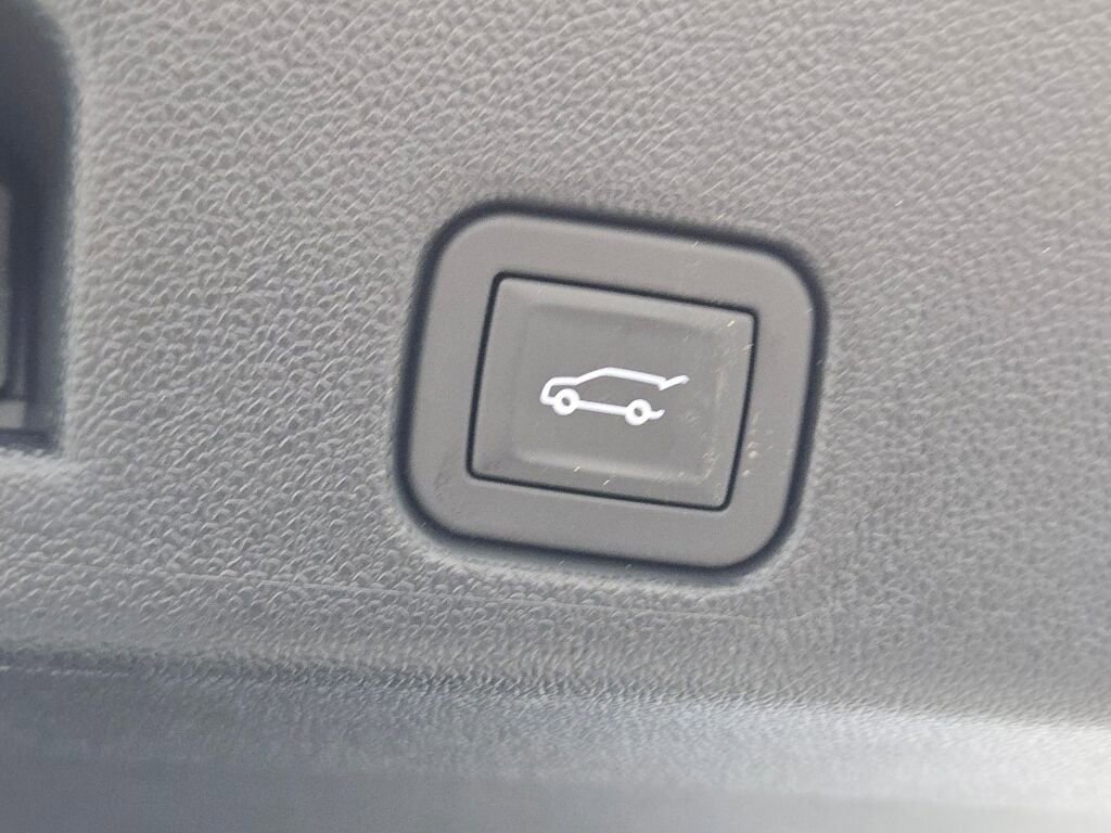 New 2026 Buick Enclave Preferred w/ LPO, Floor Liner Package image 19