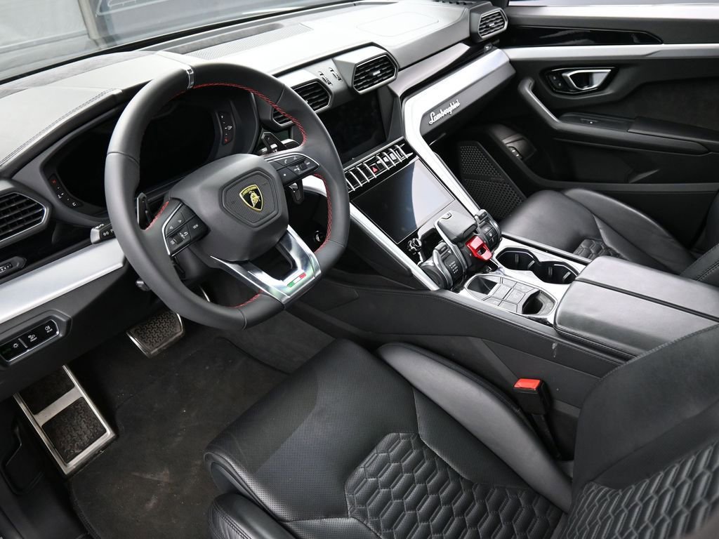 Used 2019 Lamborghini Urus image 4