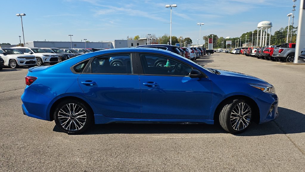 Used 2023 Kia Forte GT-Line w/ GT-Line Premium Package FWD image 2