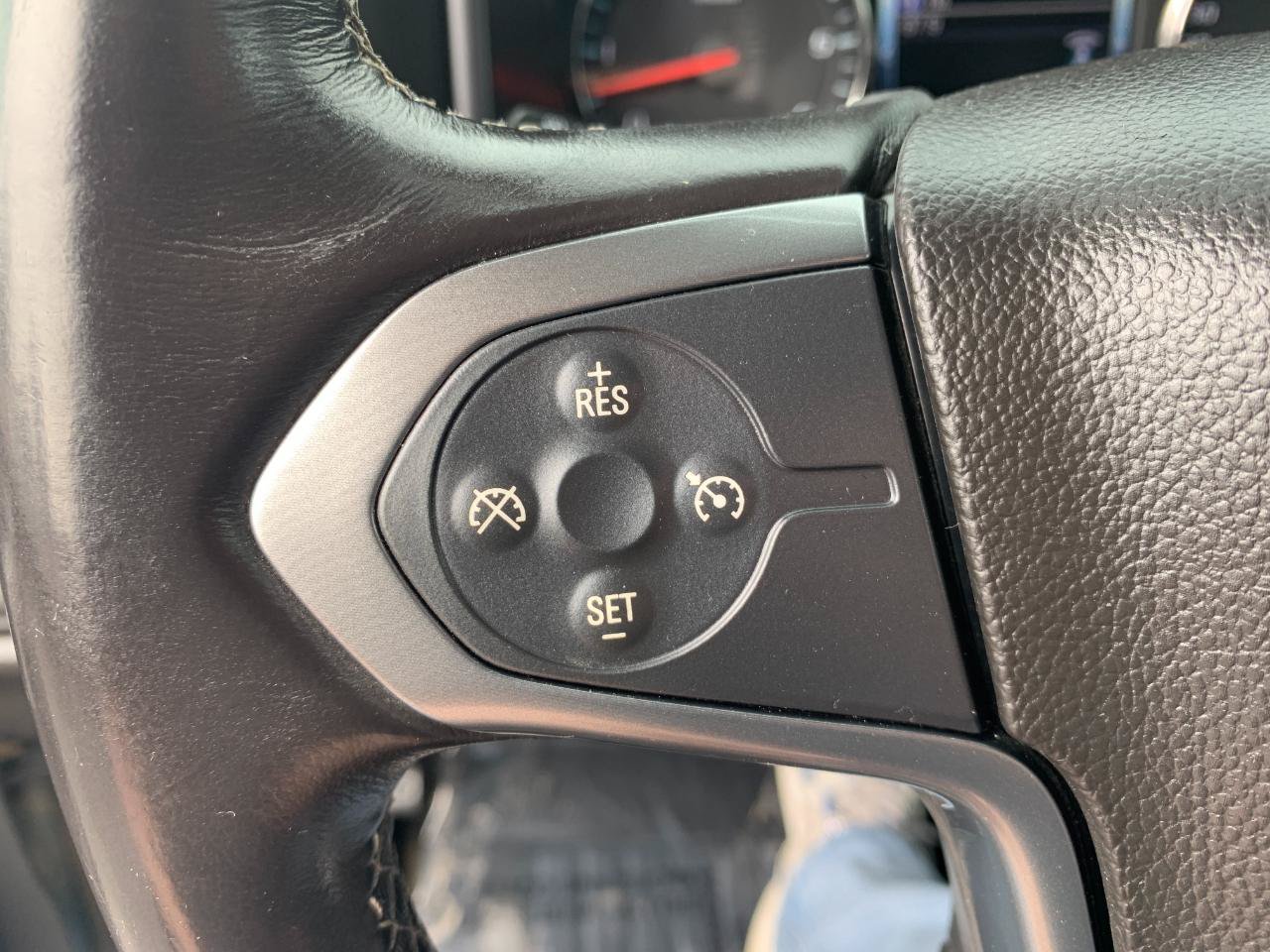 Used 2014 Chevrolet Silverado 1500 LT AWD/4WD image 17