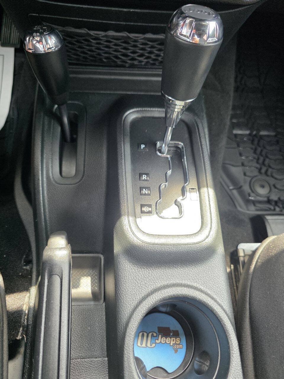 Used 2018 Jeep Wrangler Sport AWD/4WD image 16