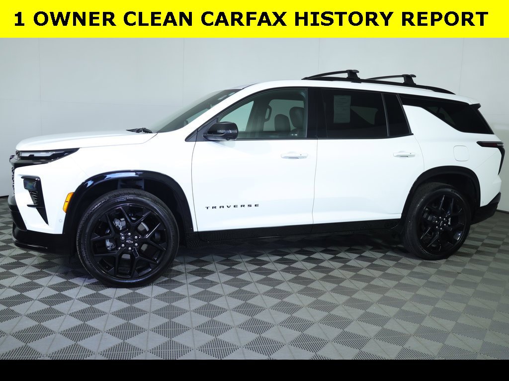 Used 2024 Chevrolet Traverse RS