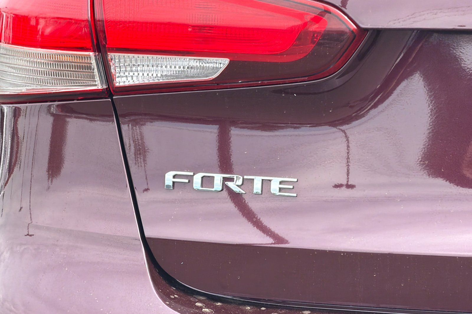 Used 2018 Kia Forte LX FWD image 26