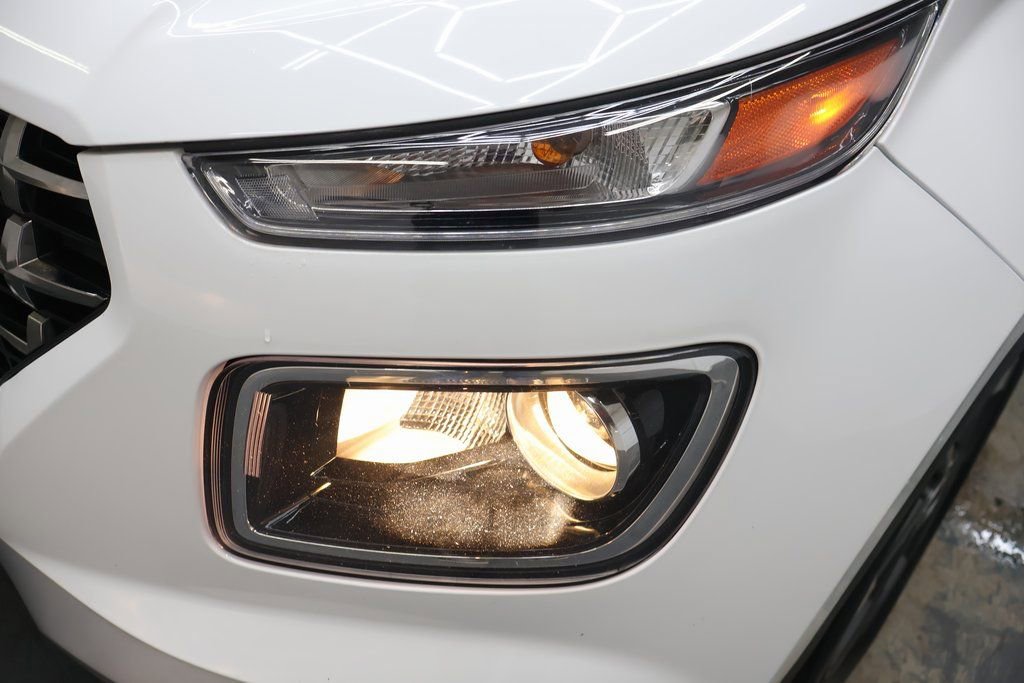 Used 2022 Hyundai Venue SEL FWD image 26