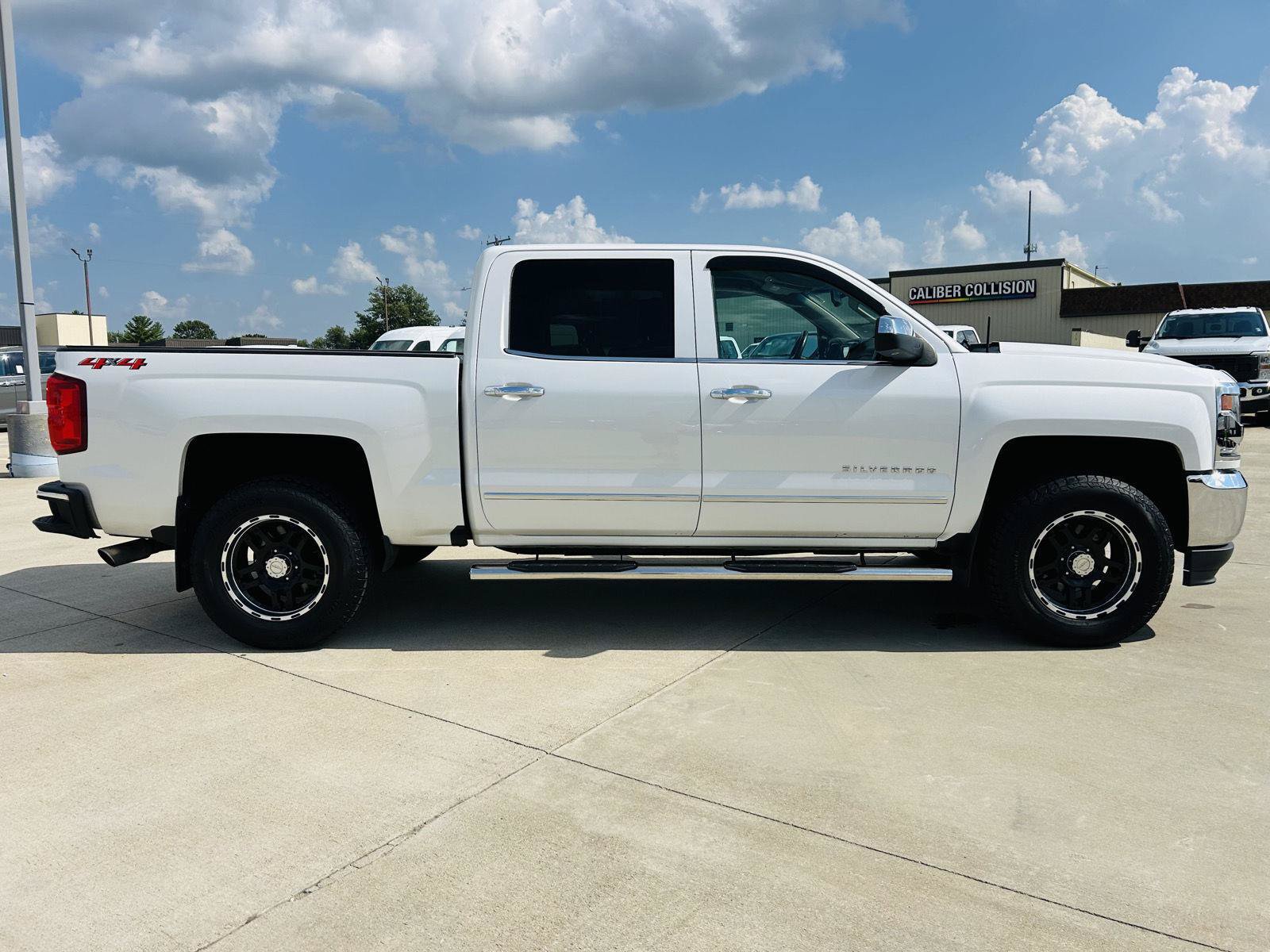 Used 2018 Chevrolet Silverado 1500 LTZ w/ Sport Package AWD/4WD image 36