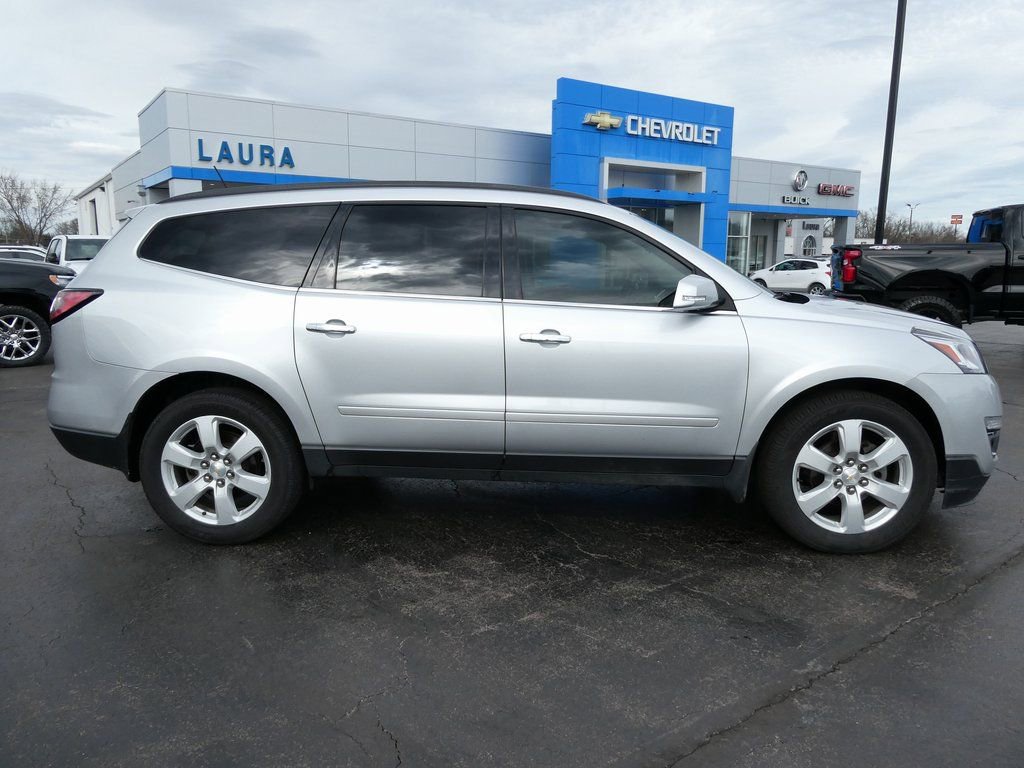 Used 2017 Chevrolet Traverse LT w/ Traveler's Package image 4