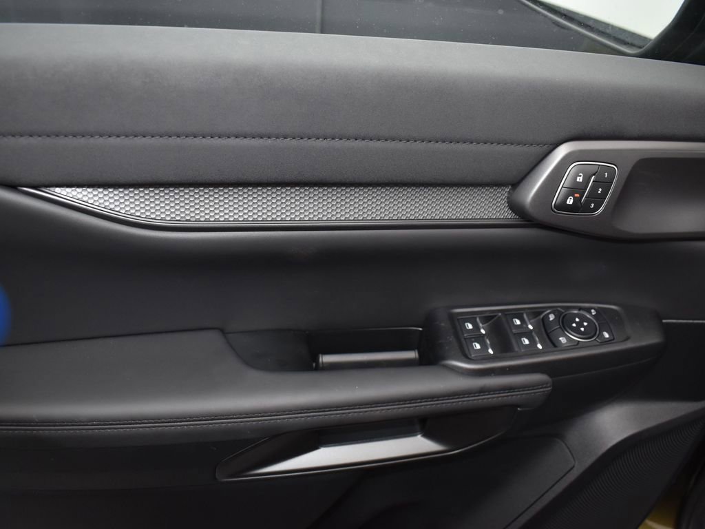 Used 2025 Ford Ranger Raptor image 14