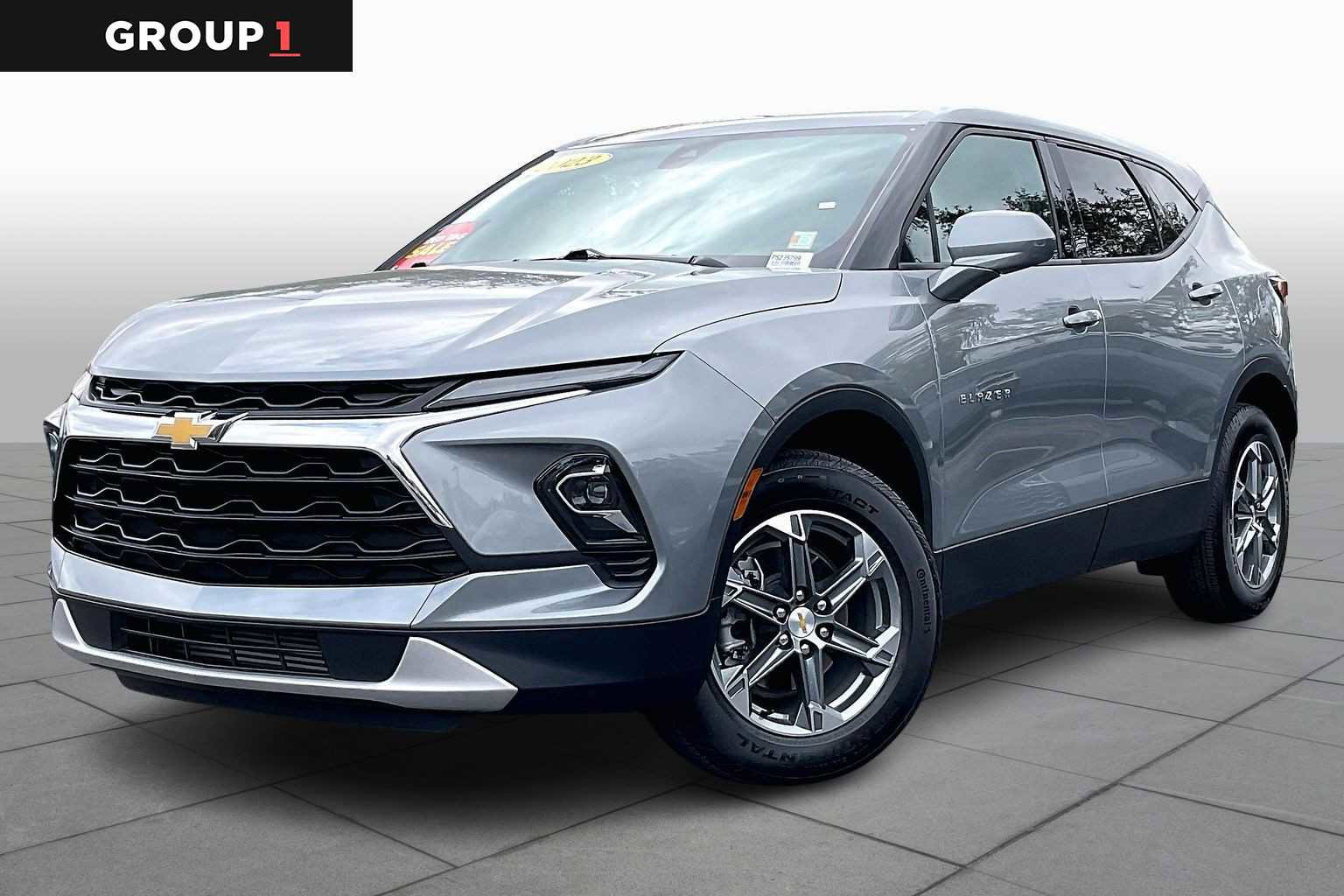 Used 2023 Chevrolet Blazer LT image 1