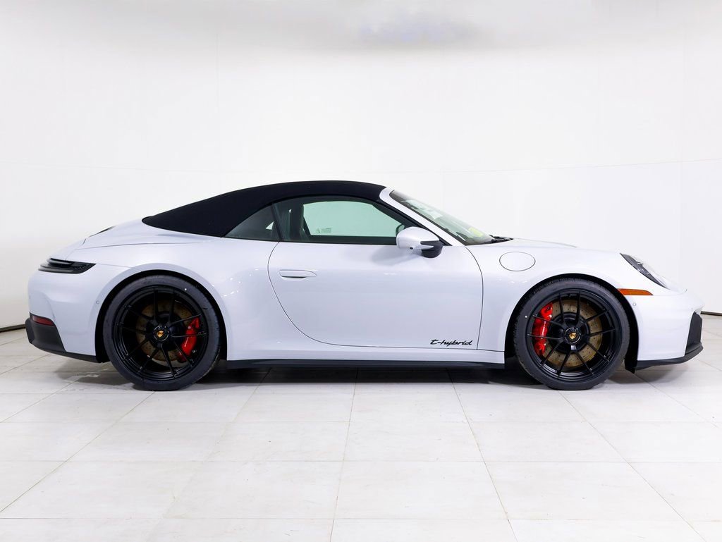 New 2026 Porsche 911 Carrera 4 GTS AWD/4WD image 31
