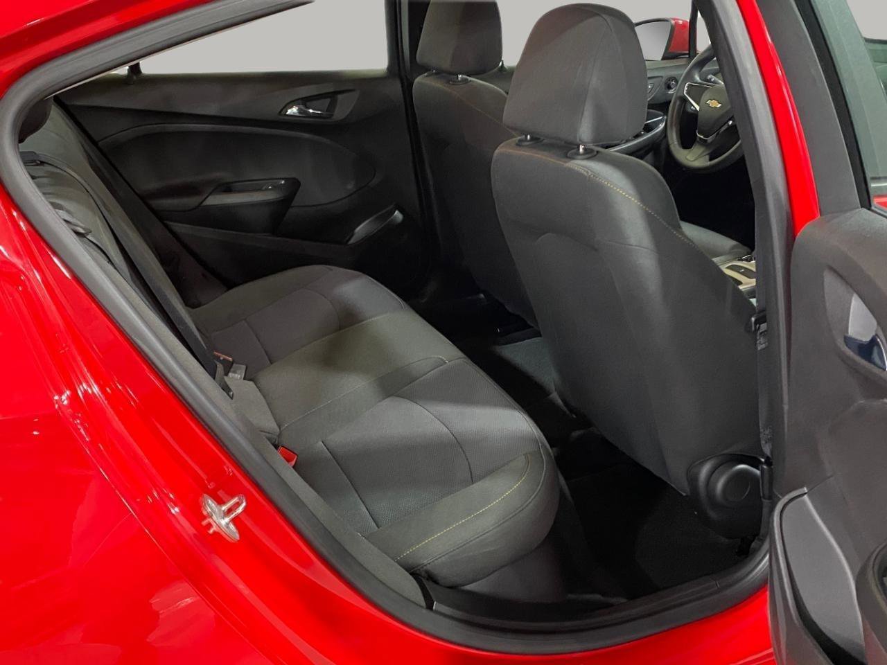 Used 2018 Chevrolet Cruze LS FWD image 27