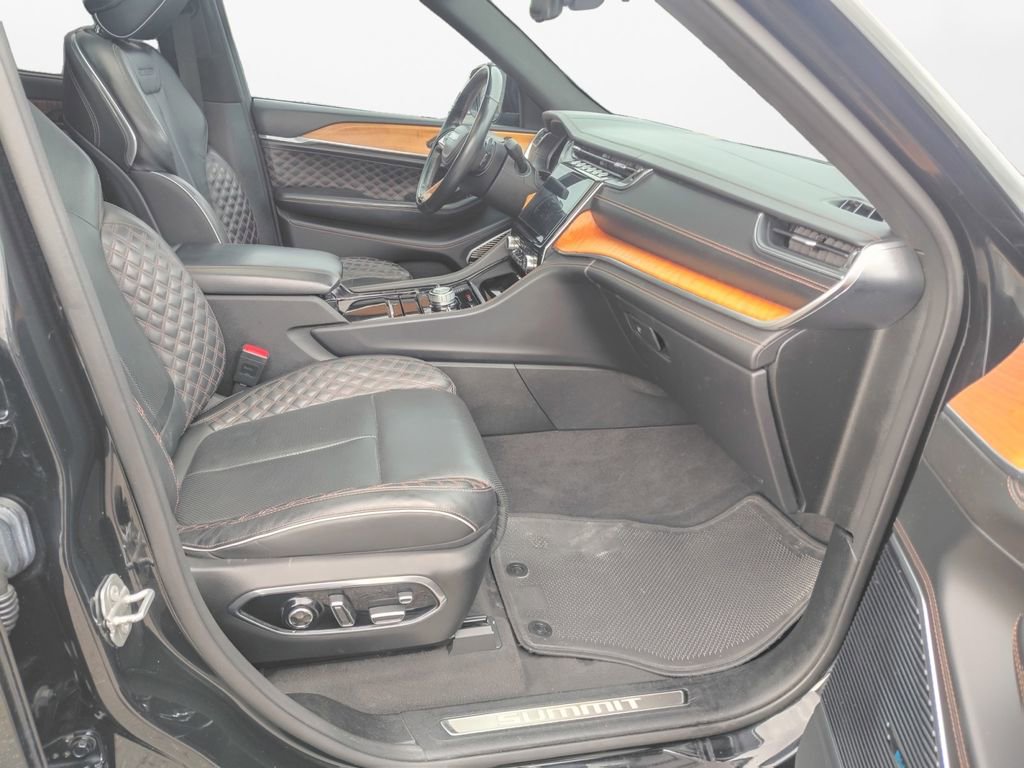 Used 2021 Jeep Grand Cherokee L Summit image 24