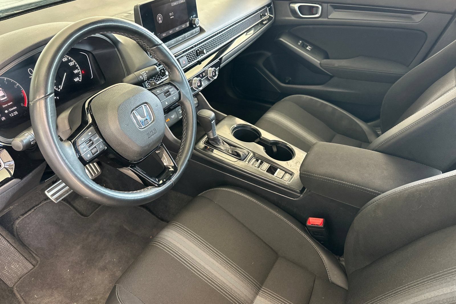 Used 2025 Honda Civic Sport image 10