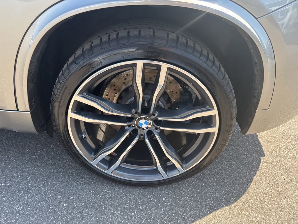 Used 2018 BMW X5 M AWD/4WD image 34