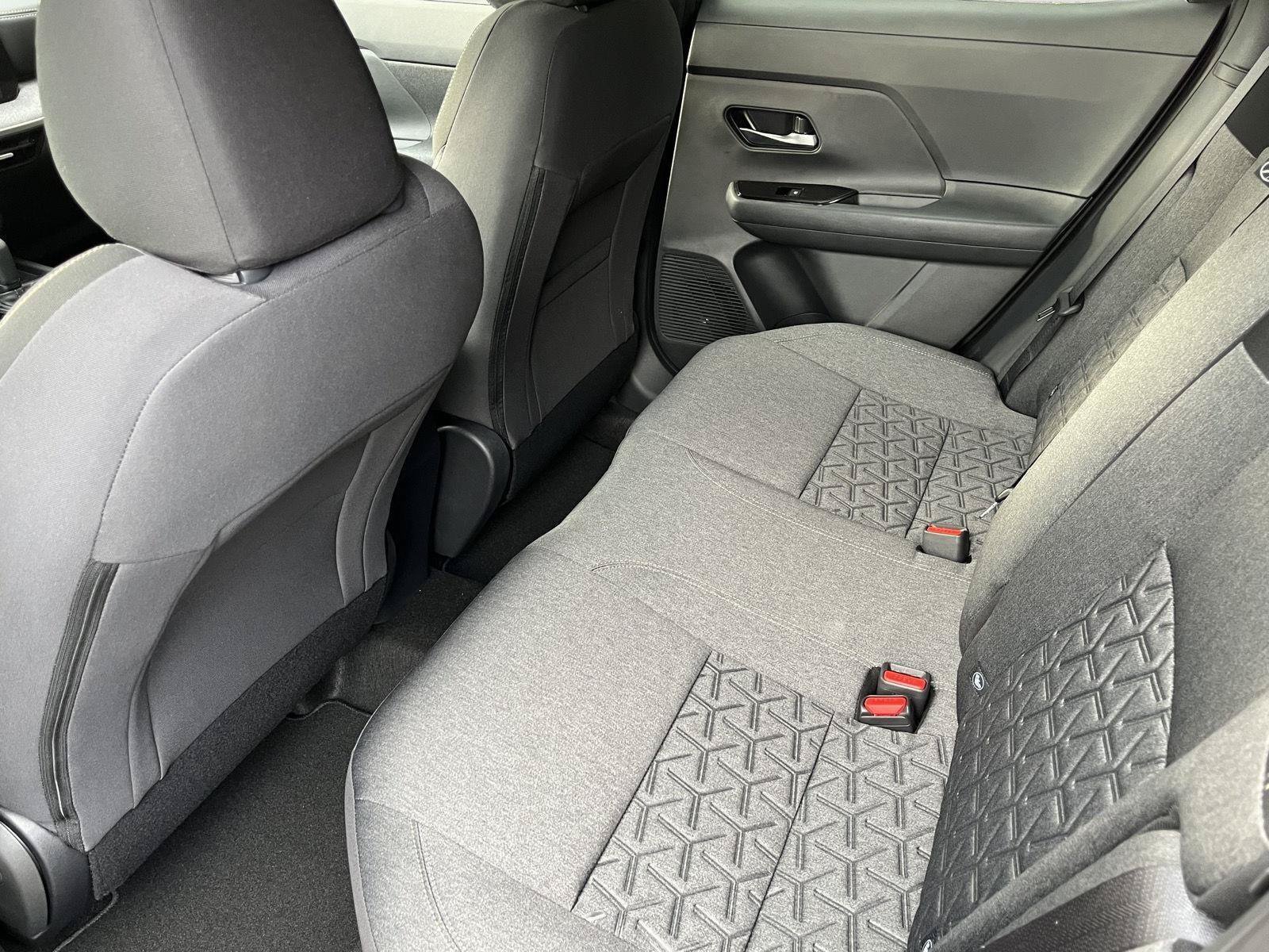 New 2026 Nissan Kicks SV AWD/4WD image 15