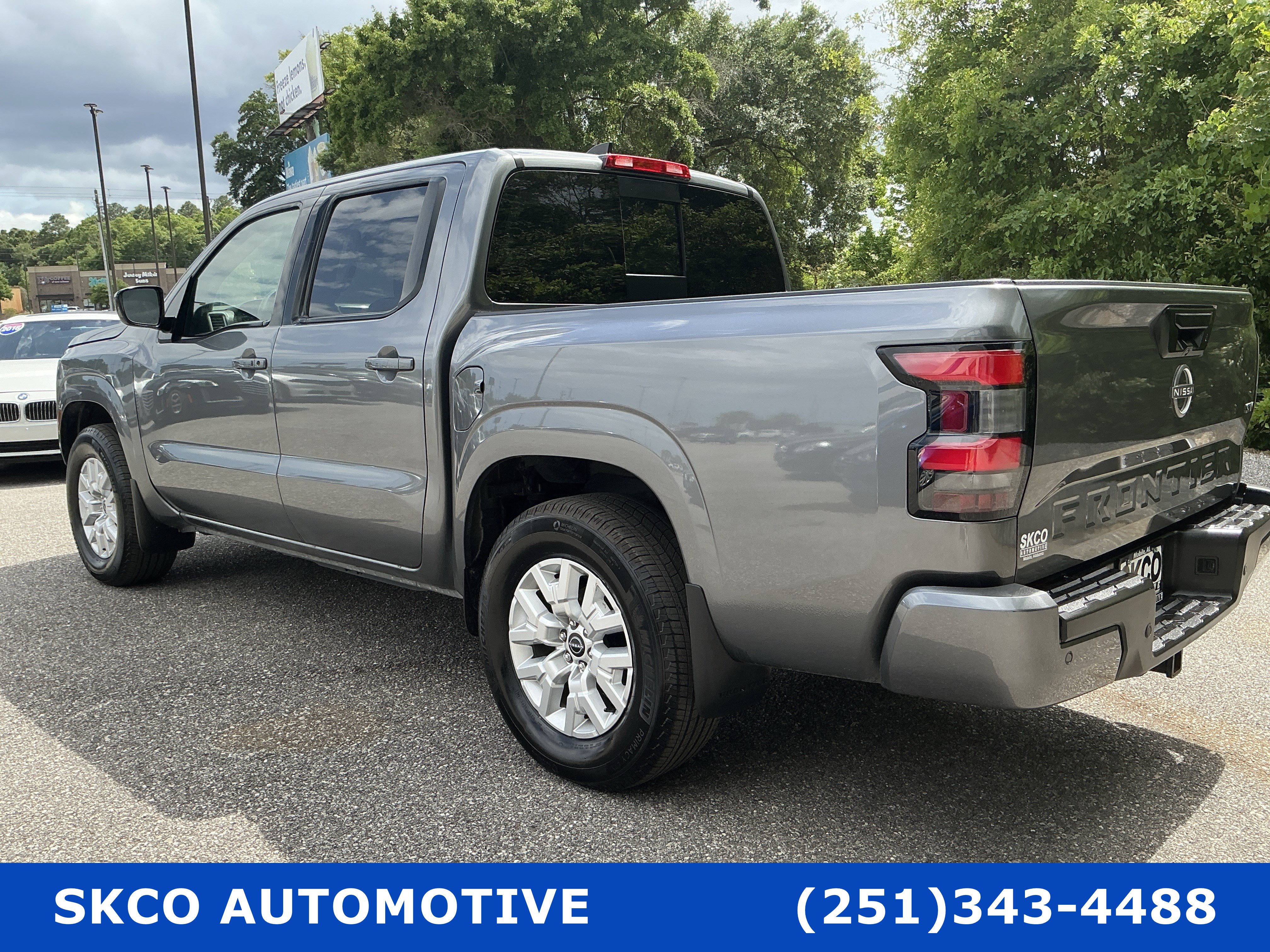 Used 2024 Nissan Frontier SV w/ SV Convenience Package RWD image 3