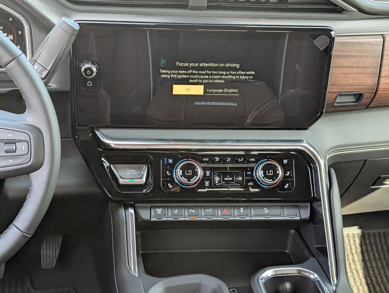 New 2026 GMC Sierra 2500 Denali Ultimate AWD/4WD image 11
