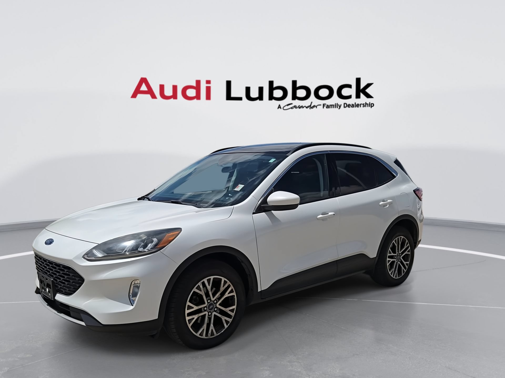 Used 2021 Ford Escape SEL w/ Technology Package AWD/4WD image 4