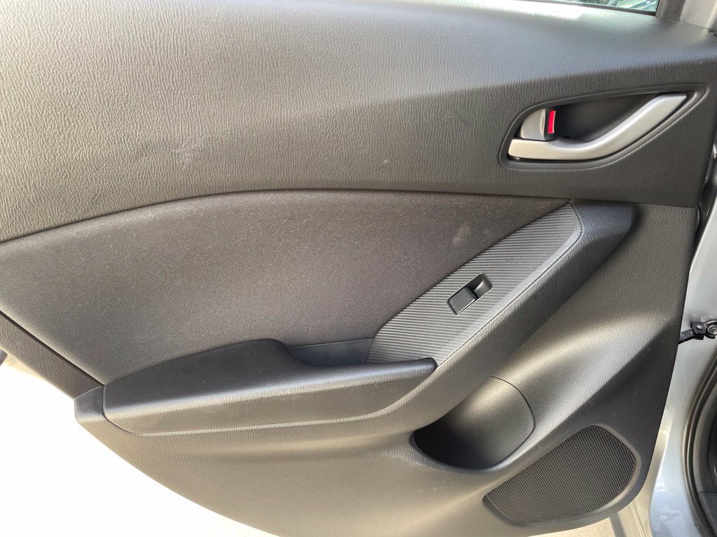 Used 2015 MAZDA MAZDA3 i Sport FWD image 21