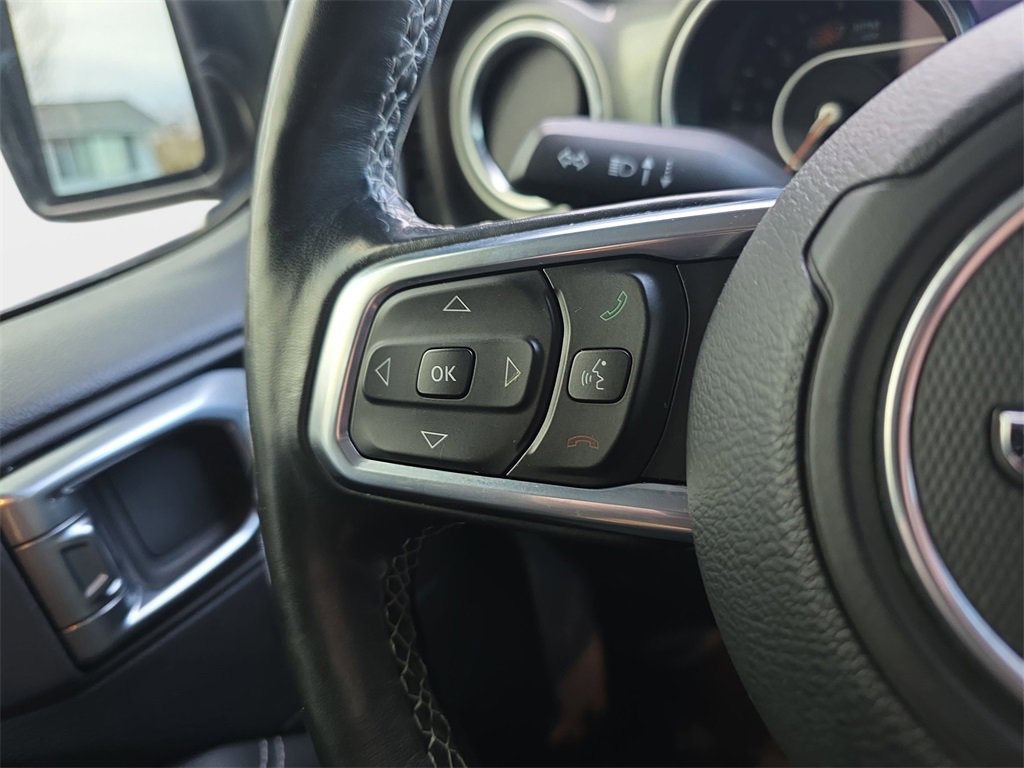 Used 2019 Jeep Wrangler Unlimited Sahara image 21