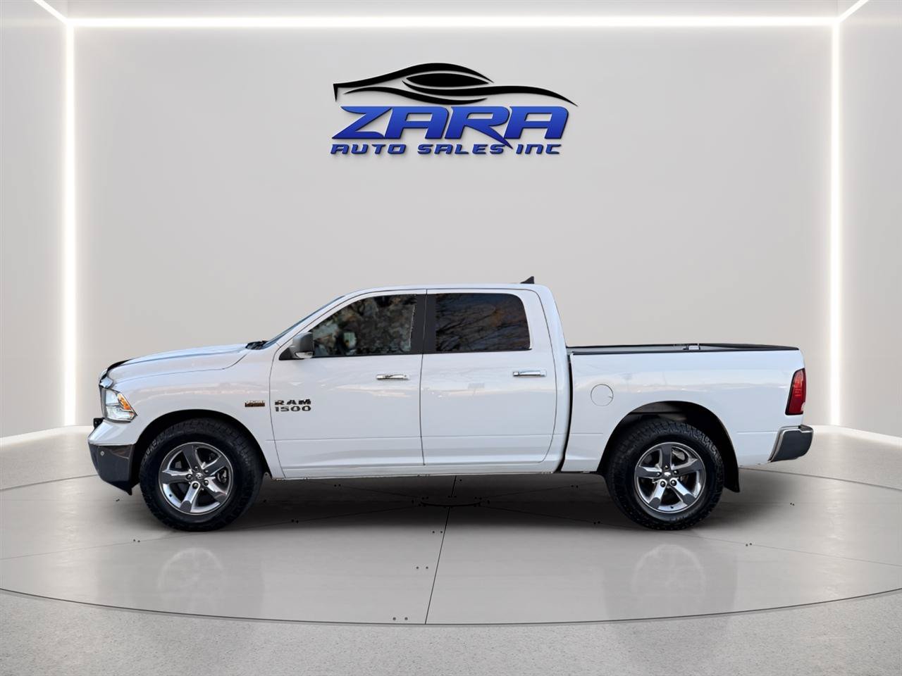 Used 2018 RAM 1500 Big Horn AWD/4WD image 3