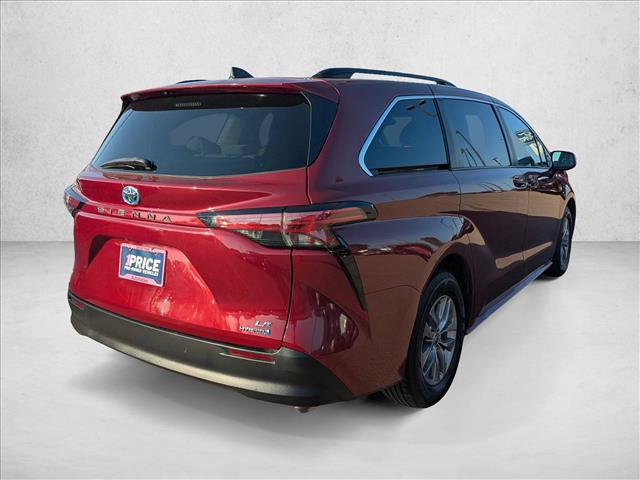 Used 2022 Toyota Sienna LE FWD image 5