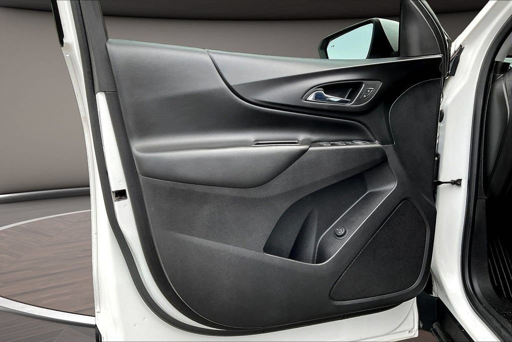 Used 2019 Chevrolet Equinox LT FWD image 24