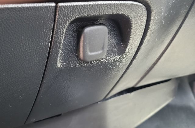 Used 2017 GMC Sierra 3500 2WD Regular Cab image 26