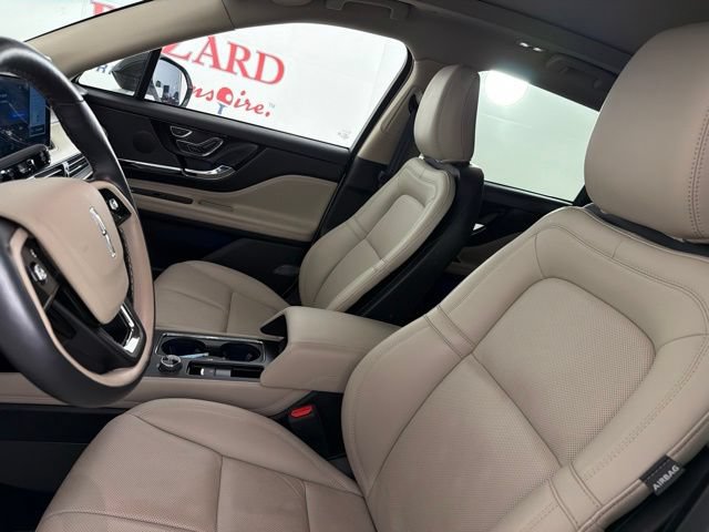 Certified 2025 Lincoln Corsair Grand Touring w/ Equipment Group 301A AWD/4WD image 11