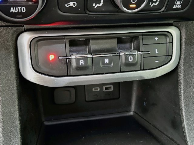 Used 2022 GMC Acadia SLE AWD/4WD image 21