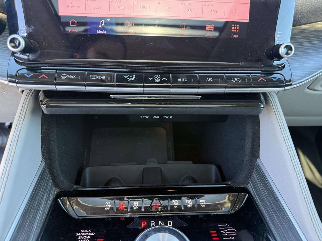 Used 2023 Jeep Wagoneer Series II w/ Convenience Group I image 19