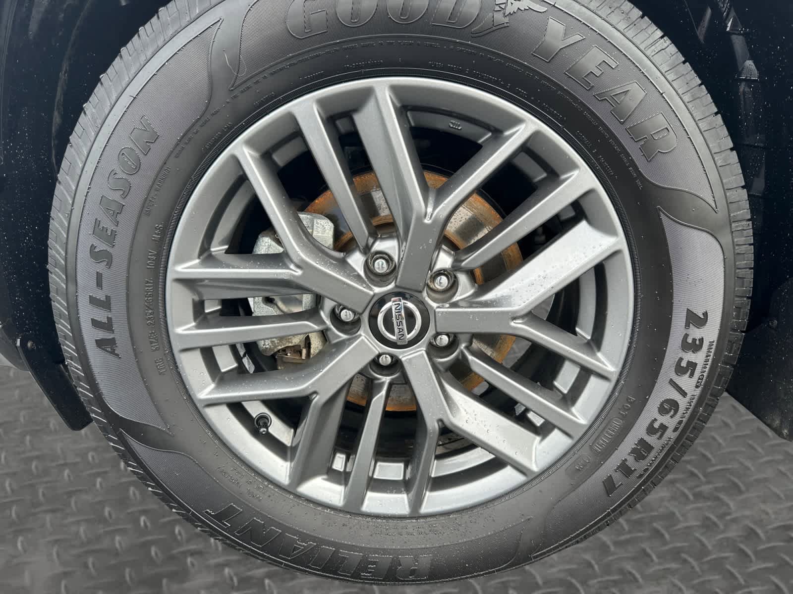 Used 2021 Nissan Rogue S FWD image 9