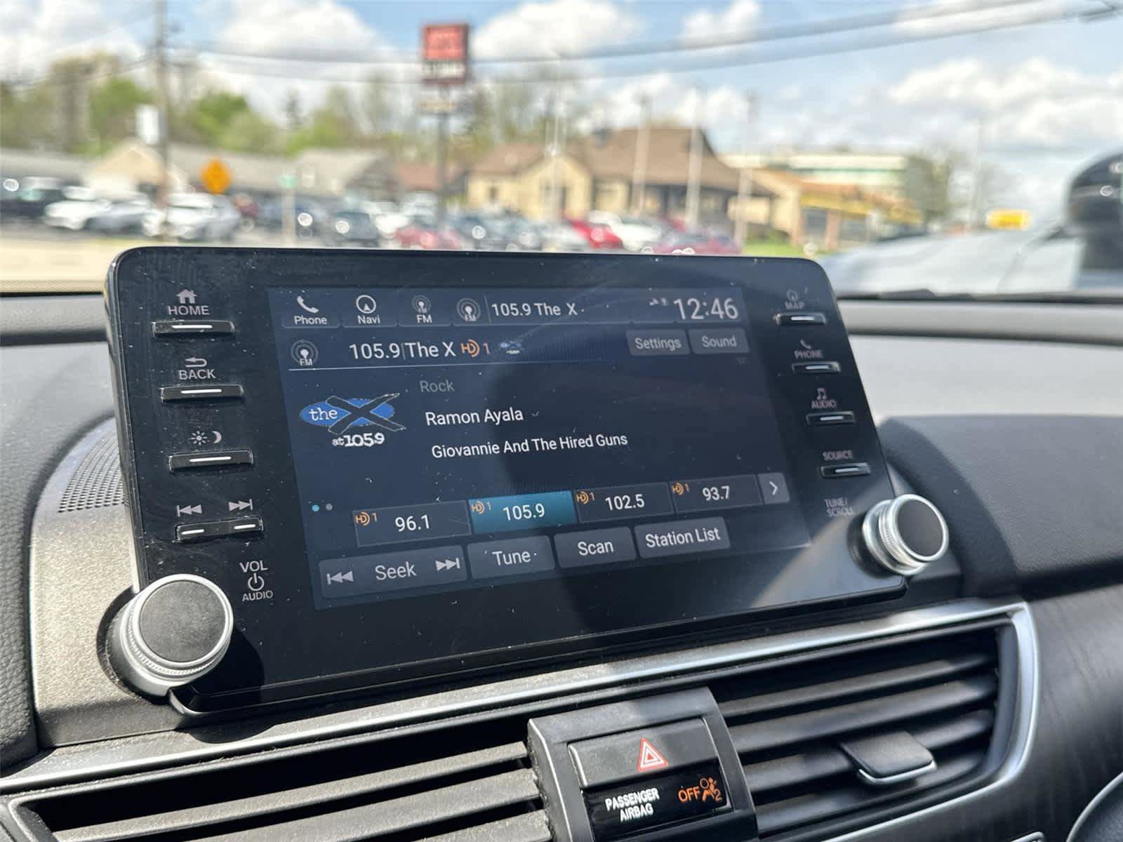 Used 2020 Honda Accord Touring image 26