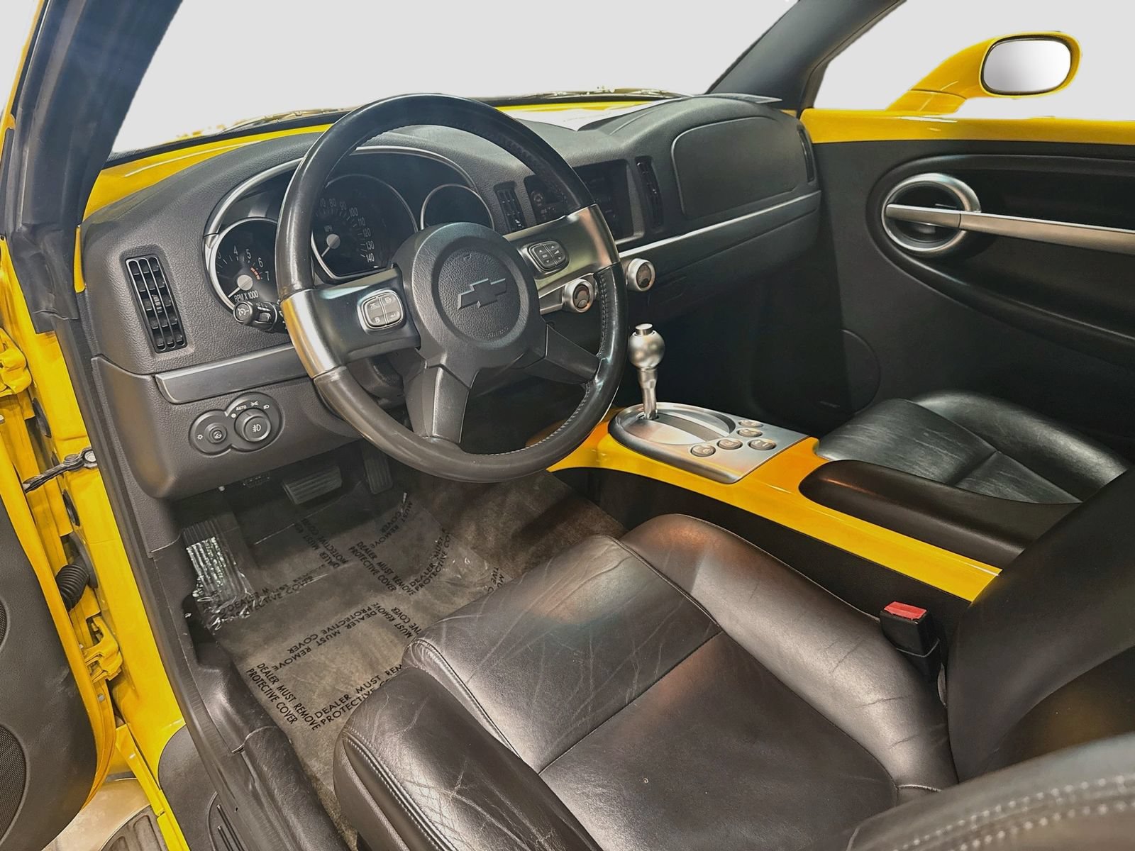 Used 2003 Chevrolet SSR w/ Preferred Equipment Group RWD image 11