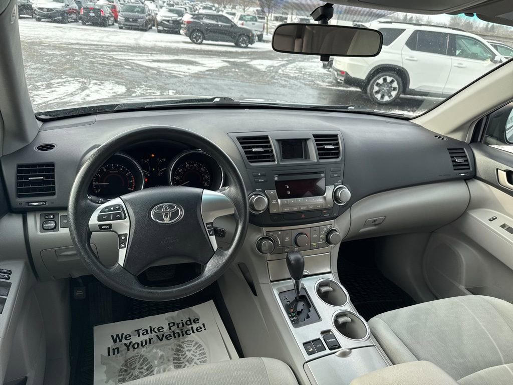 Used 2011 Toyota Highlander 4WD w/ Tech Pkg image 31