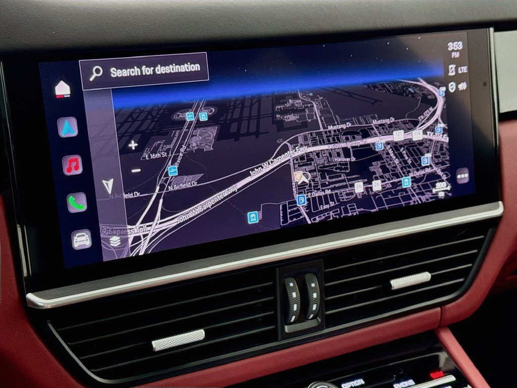 Certified 2023 Porsche Cayenne AWD/4WD image 18