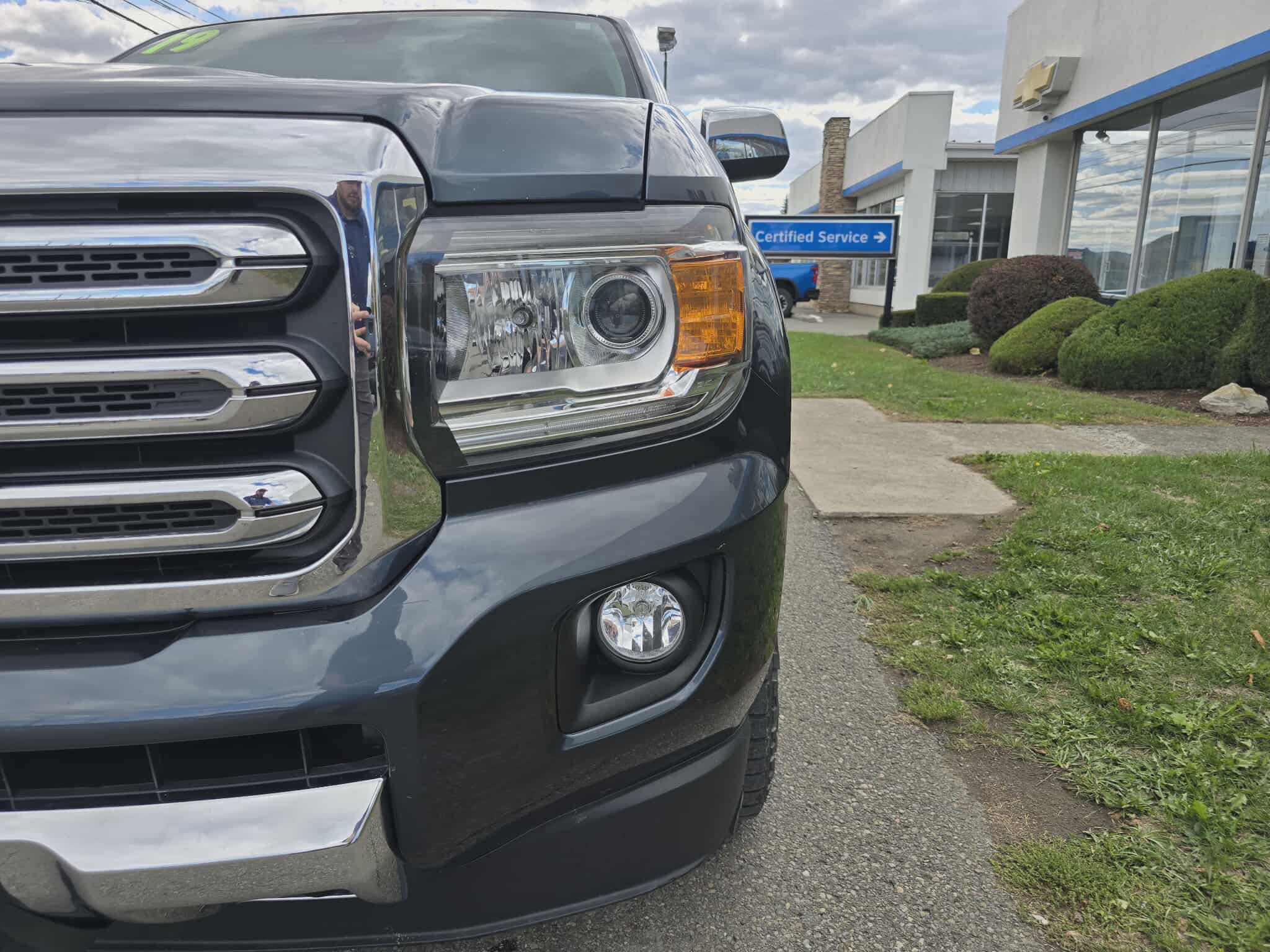 Used 2019 GMC Canyon SLT w/ Driver Alert Package image 10