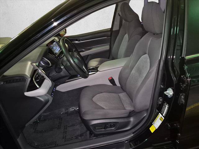 Used 2024 Toyota Camry LE FWD image 15