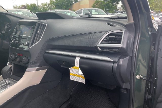 Used 2022 Subaru Forester Premium AWD/4WD image 16