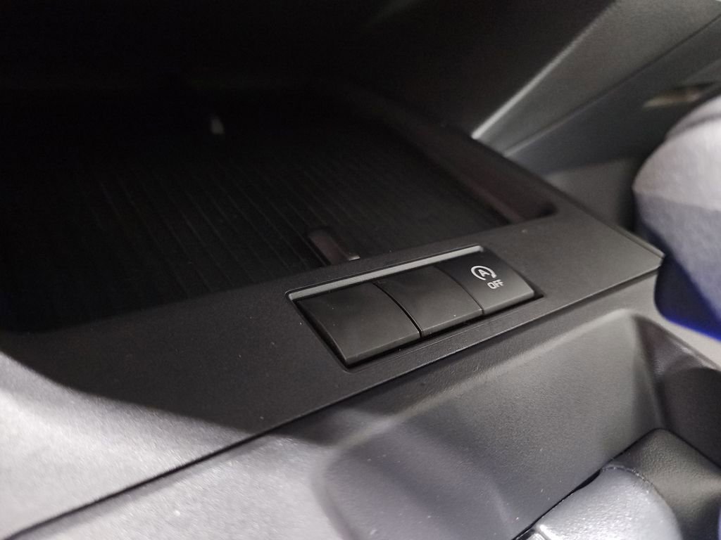 New 2026 Toyota Corolla Cross L image 17