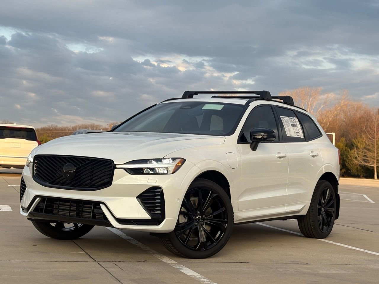 New 2026 Volvo XC60 T8 Ultra w/ Protection Package Premier image 2