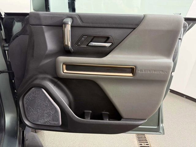 Used 2024 GMC Hummer EV 3X w/ LPO, Illumination Package AWD/4WD image 28