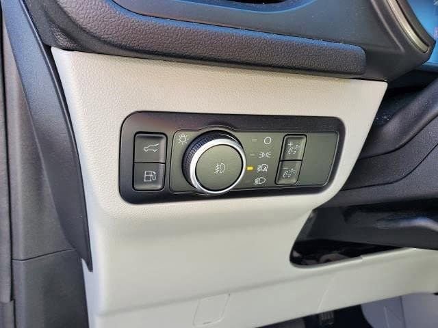 Used 2023 Ford Escape SE image 19