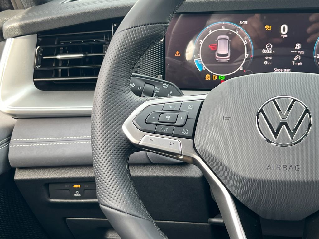 New 2026 Volkswagen Tiguan SE R-Line image 23