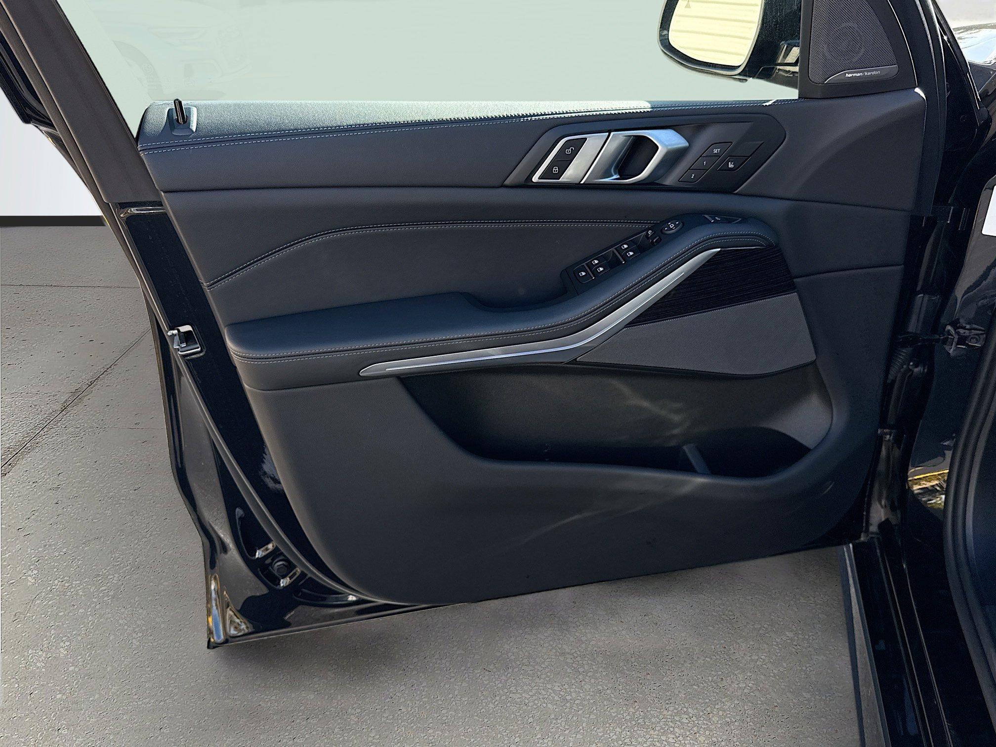 Used 2025 BMW X5 xDrive40i image 23