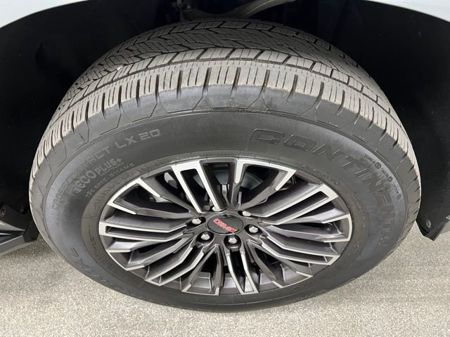 Used 2025 GMC Yukon XL Elevation AWD/4WD image 18